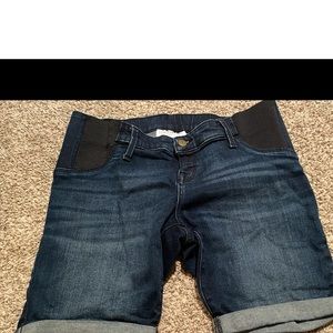 Maternity shorts